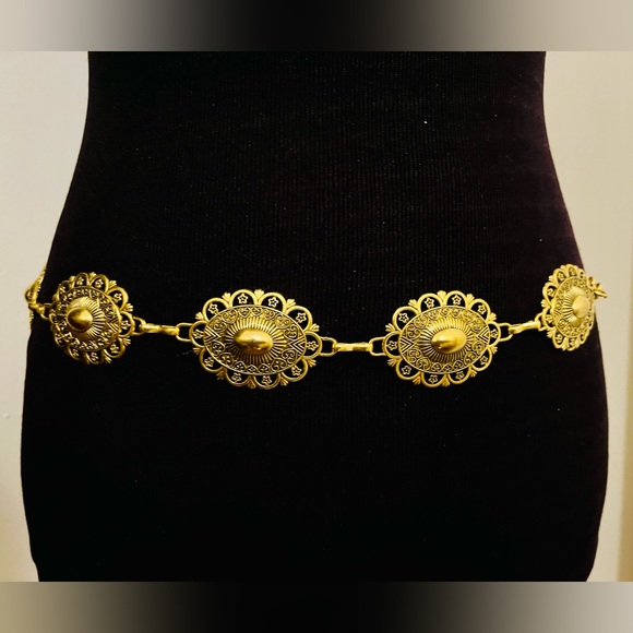 Vintage Goldtone Concho Western Belt